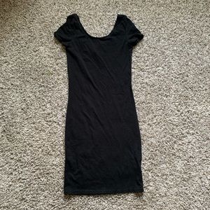 ⚡️Simple but classic black dress